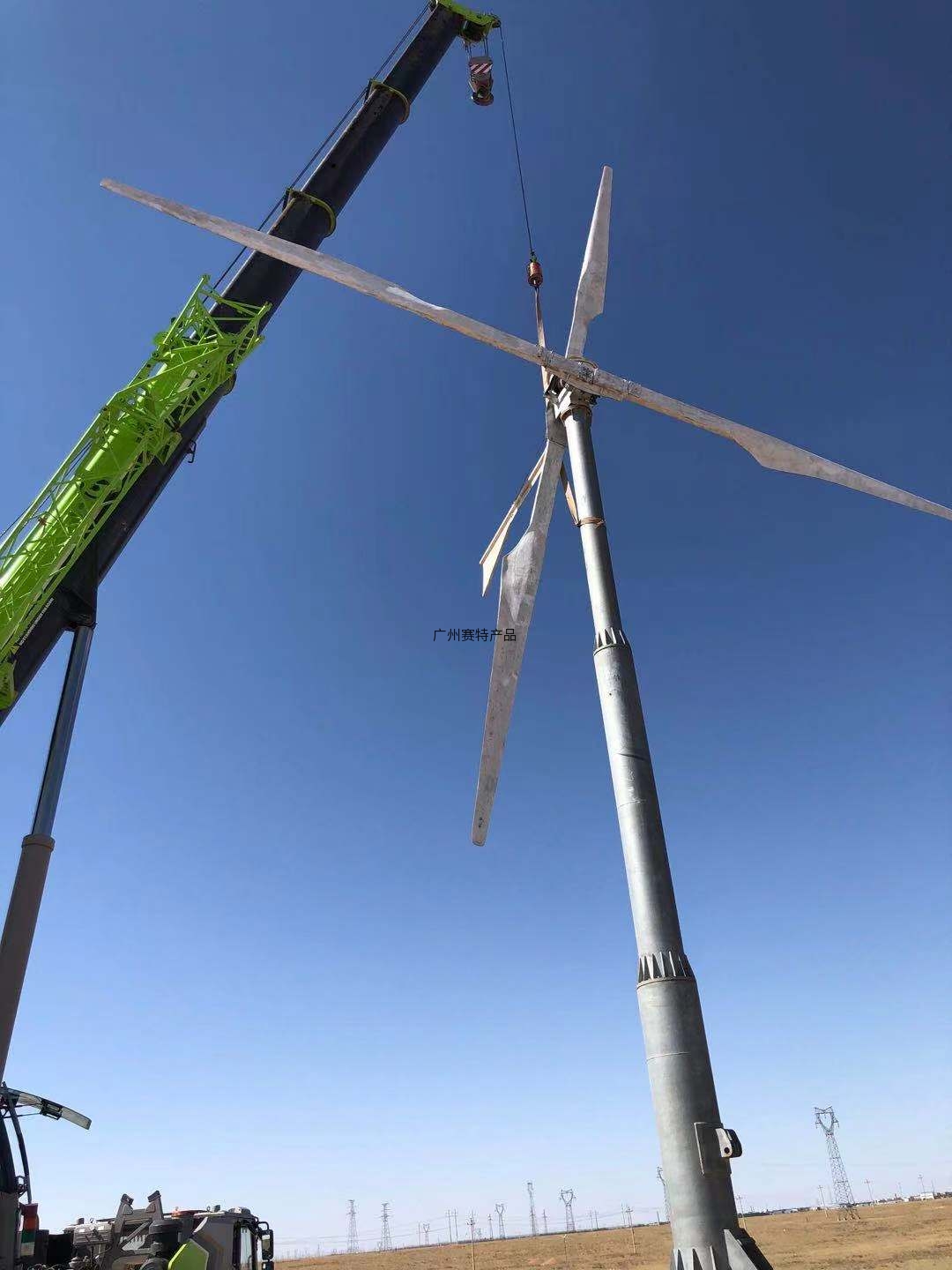 20KW發電(diàn)量大(dà)，年(nián)平均風(fēng)速 5米/秒(miǎo)可(kě)達4萬度-6萬度，是(shì)風(fēng)能(néng)利用(yòng)率非常高(gāo)的(de)的(de)微(wēi)風(fēng)發電(diàn)機(jī)